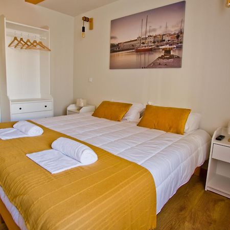 Guest House 10 De Agosto Figueira da Foz Dış mekan fotoğraf