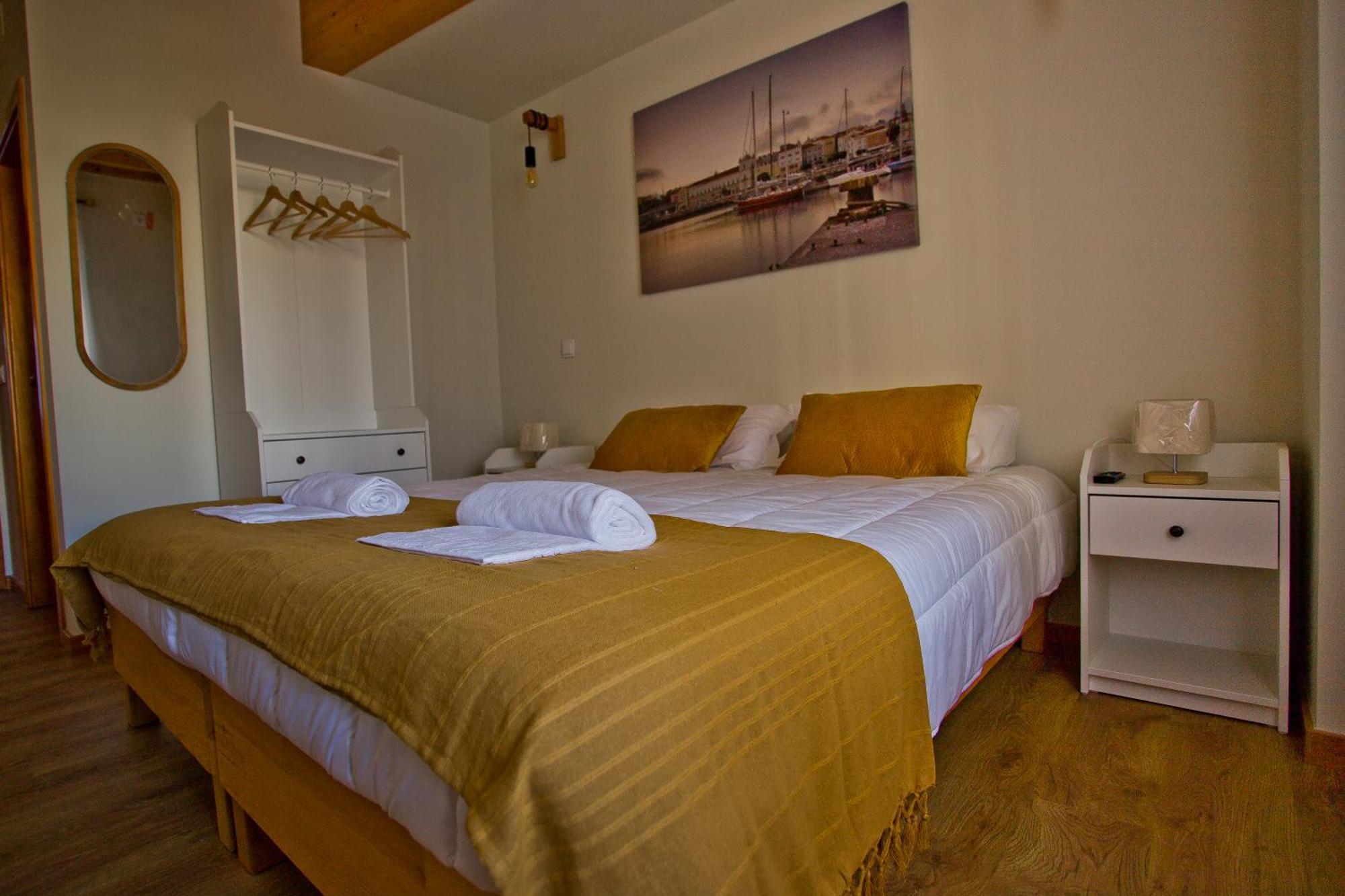 Guest House 10 De Agosto Figueira da Foz Dış mekan fotoğraf